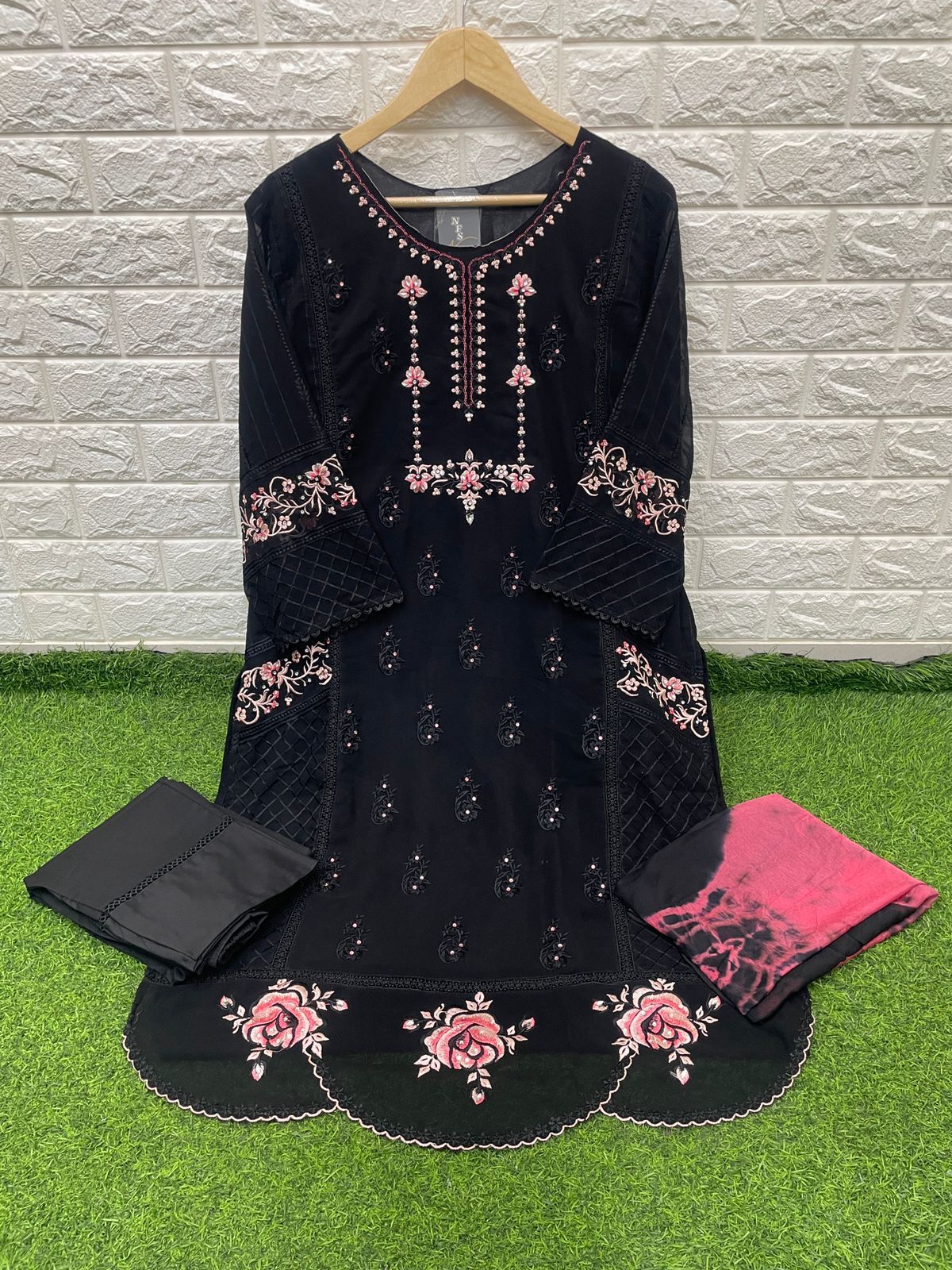 Naimat Fashion Studio 1031 New Exclusive Wear Georgette Ready Made Collection
